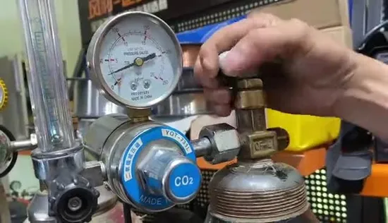 Inverter One More MMA Function 140A 230V Professional Cheap Cost IGBT MIG/MMA Welding Machine